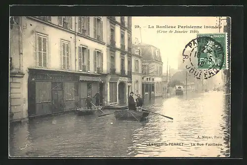 AK Levallois-Perret, La Banlieue Parisienne inondée, La Rue Fazilleau, Hochwasser