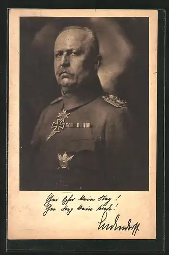 AK Erich Ludendorff in Uniform mit Orden und Abzeichen