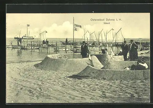 AK Dahme / Holstein, Strand mit Strandburgen