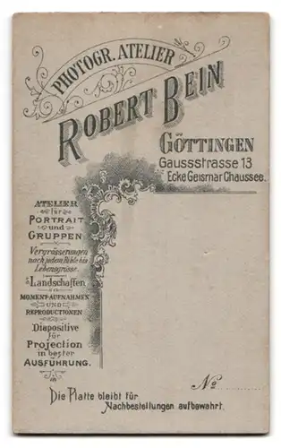 Fotografie Robert Bein, Göttingen, Gaussstrasse 13, Portrait Soldat in Uniform Rgt. 82