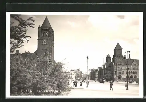 AK Posen / Poznan, Schlossfreiheit mit Strassenbahn