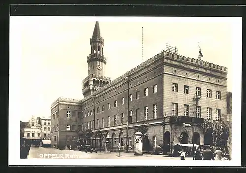 AK Oppeln, Rathaus mit Litfasssäule