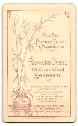 Fotografie Raymond Lynde, London, 408, Edgware Road, charmanter junger Mann im Jackett