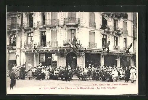 AK Belfort, La Place de la République, Le Café Glacier