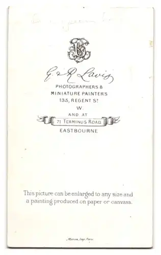 Fotografie G. & R. Lavis, Eastbourne, 135 Regent St. W., Portrait stattlicher Herr mit Vollbart
