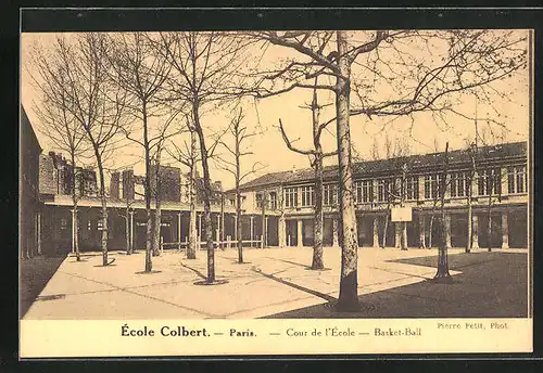 AK Paris, École Colbert, Cour de l`École, Basket-Ball