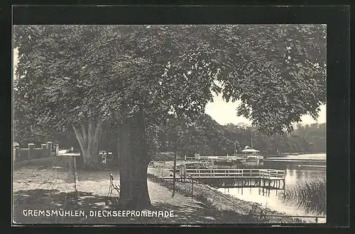 AK Gremsmühlen, Diekseepromenade mit Steg