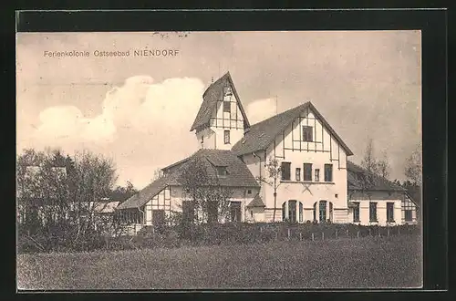 AK Niendorf / Ostsee, Häuser der Ferienkolonie