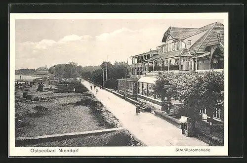 AK Niendorf / Ostsee, Strandpromenade