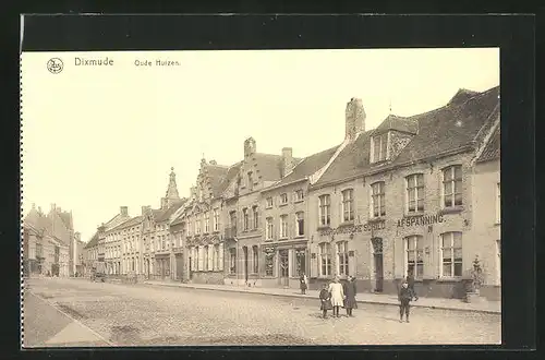 AK Dixmude, Oude Huizen