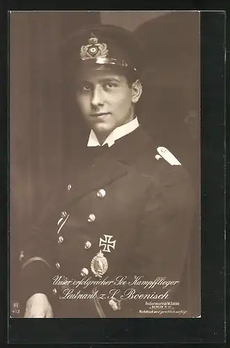 Foto-AK Sanke Nr. 412: See-Kampfflieger Leutnant z. S. Boenisch in Uniform mit Flugzeugführerabzeichen