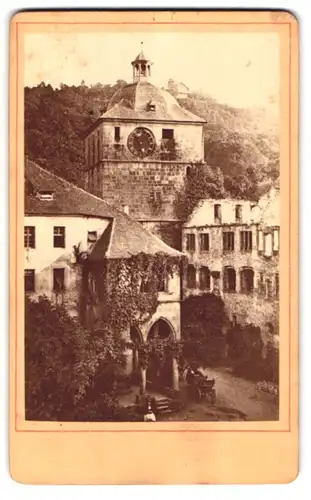 Fotografie Franz Richard, Heidelberg, auf dem Schlosse, Ansicht Heidelberg, Uhrenturm im Schlosshof