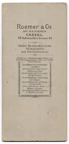 Fotografie Roemer & Cie, Cassel, Hohenzollernstr. 92, Offizier in Feldgrau mit Bajonett & Portepee