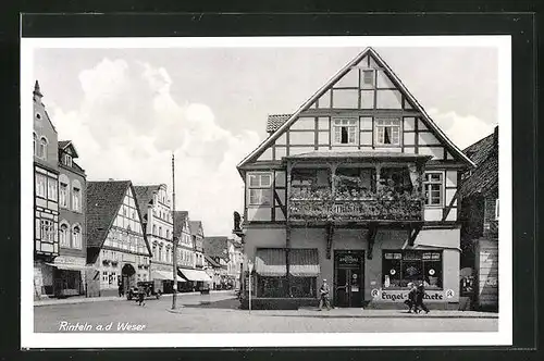 AK Rinteln a. d.Weser, Strassenpartie mit Engel-Apotheke und Geschäften