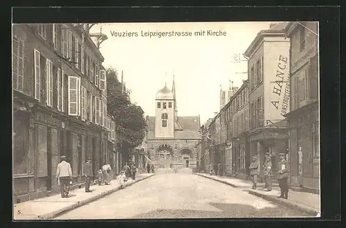 AK Vouziers, Leipzigerstrasse mit Kirche