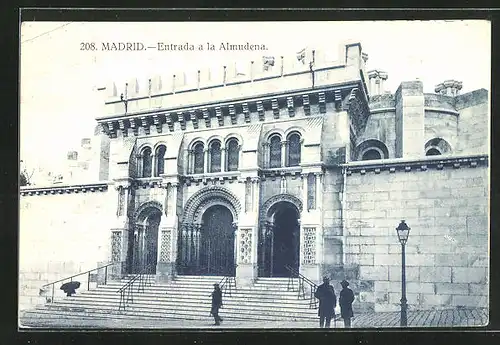 AK Madrid, Entrada a la Almudena