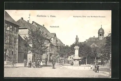 AK Northeim i. Hann., Marktplatz mit Reichsbank und Otto von Northeim-Brunnen