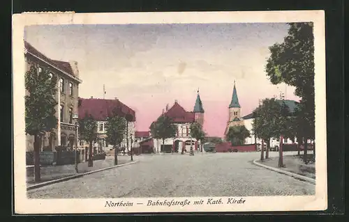AK Northeim, Bahnhofstrasse mit Gasthaus & Katholischer Kirche
