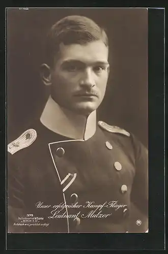 Foto-AK Sanke Nr. 379: Kampfflieger Leutnant Mulzer in Uniform