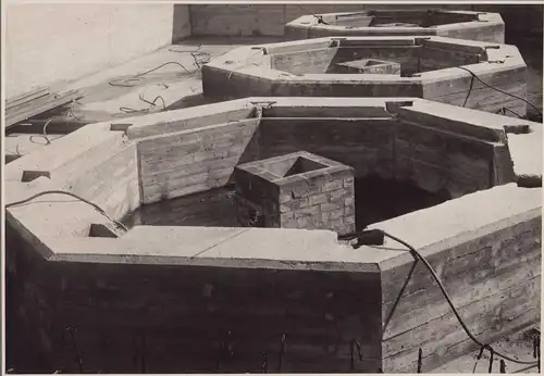 Fotografie Albert Renger-Patzsch, Baukunst / Bautechnik Nr. 41, Stahlbeton-Oktagon Fundament, Neue Sachlichkeit