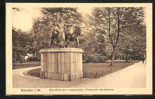 AK Münster /Westf., Standbild am Ludgeriplatz, Viehzucht darstellend