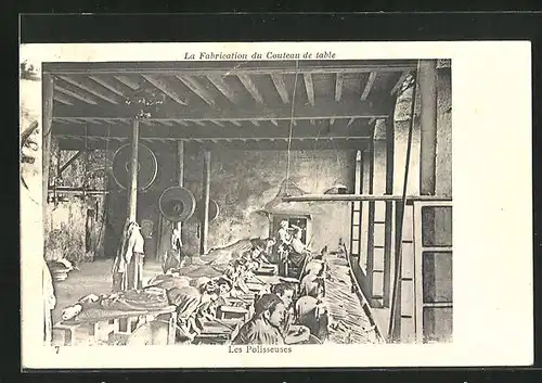 AK La Fabrication du Couteau de table, Arbeiterinnen bei der Besteck-Herstellung
