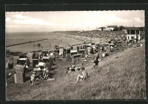 AK Büsum, Badestrand mit Besuchern