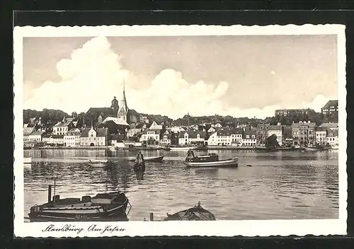 AK Flensburg, Am Hafen mit Booten
