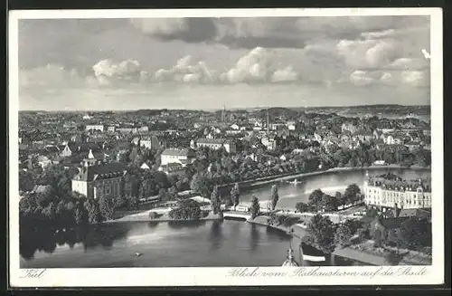 AK Kiel, Blick vom Rathausturm auf den Ort