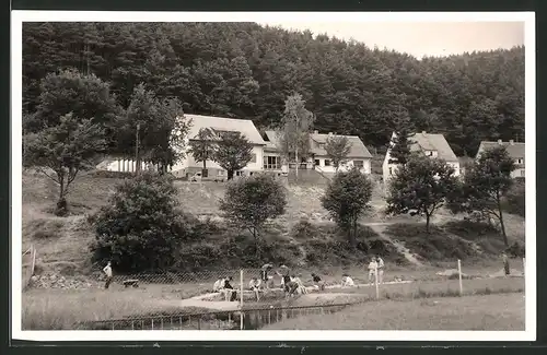 Fotografie unbekannter Fotograf, Ansicht Krausenbach, Gebäude der Jugendherberge