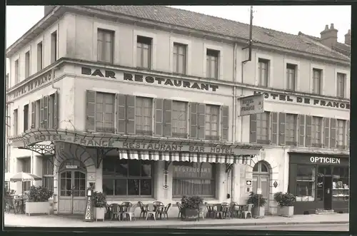 Fotografie unbekannter Fotograf, Ansicht Autun, Hotel de France, Place de la Gare