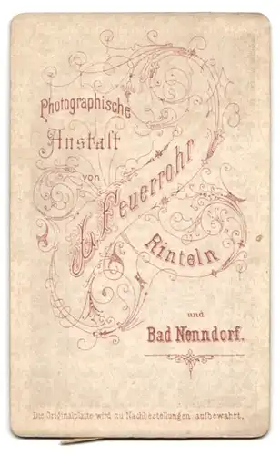 Fotografie L. Feuerrohr, Bad Nenndorf, Älterer Mann im Mantel