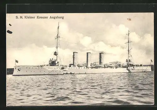 AK SM Kleiner Kreuzer Augsburg bei ruhiger See, Kriegsschiff