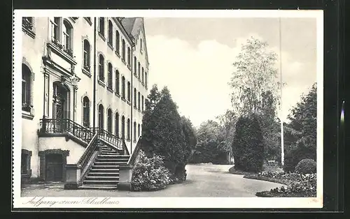 AK Neuendettelsau, Mädchenlyzeum und Höhere Mädchenschule der Diakonissenanstalt, Aufgang zum Schulhaus