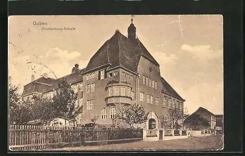 AK Guben, Hindenburg-Schule im Sonnenlicht