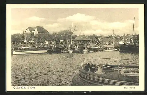 AK Laboe / Ostsee, Hafenpartie