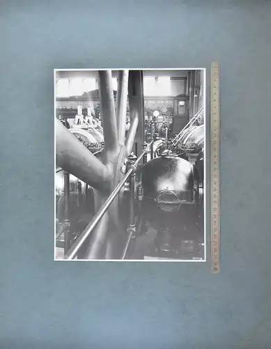 Fotografie Albert Renger-Patzsch, Schwungscheibe eines Generators, Zeche Scholven bei Buer, Neue Sachlichkeit, 52 x 42cm