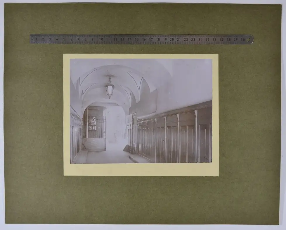 15 Fotografien F. Albert Schwartz, Berlin, Ansicht Berlin, Bankhaus Fetschow & Sohn, Klosterstrasse 87, 48 x 41cm 10