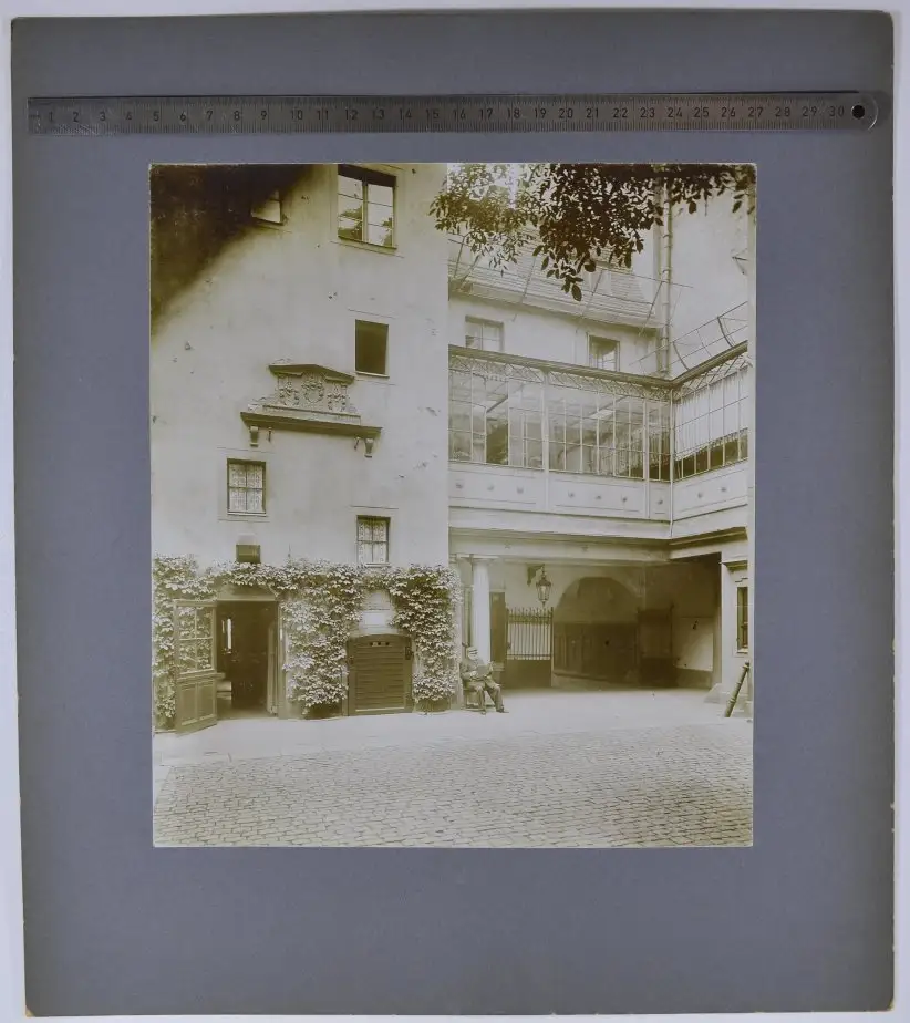 15 Fotografien F. Albert Schwartz, Berlin, Ansicht Berlin, Bankhaus Fetschow & Sohn, Klosterstrasse 87, 48 x 41cm 12