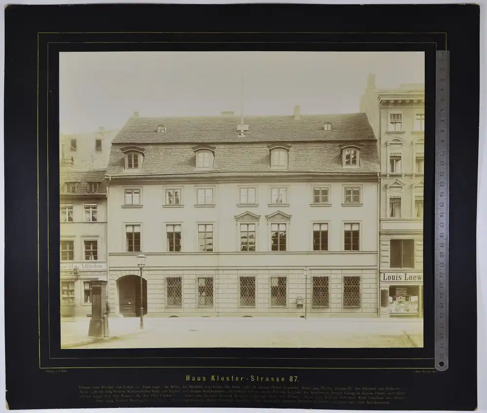 15 Fotografien F. Albert Schwartz, Berlin, Ansicht Berlin, Bankhaus Fetschow & Sohn, Klosterstrasse 87, 48 x 41cm 2