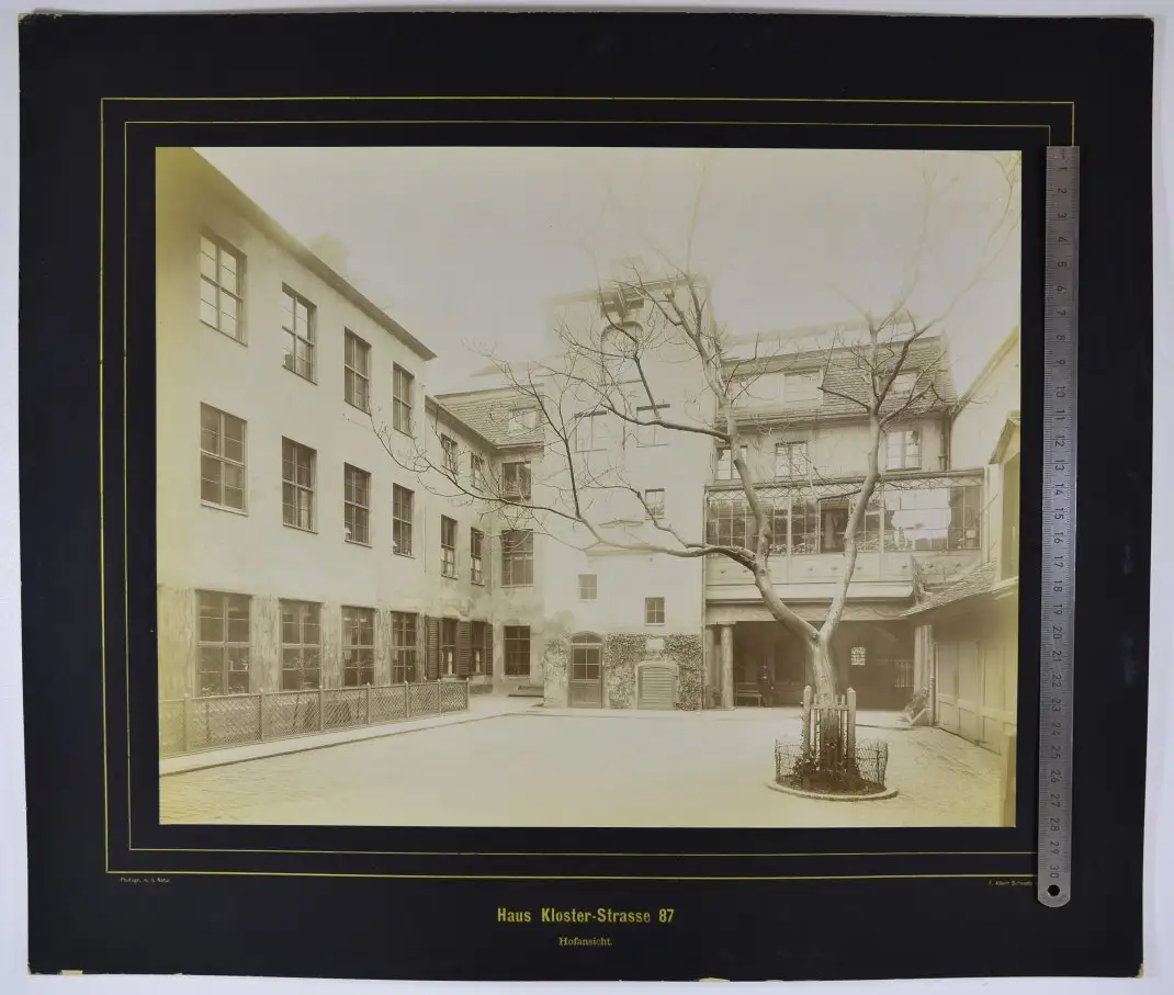 15 Fotografien F. Albert Schwartz, Berlin, Ansicht Berlin, Bankhaus Fetschow & Sohn, Klosterstrasse 87, 48 x 41cm 3