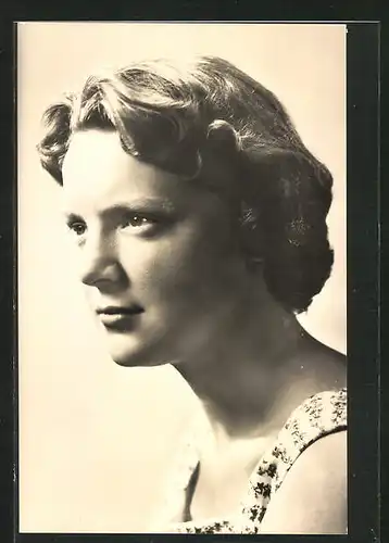 AK Portrait Prinzessin Irene von den Niederlanden