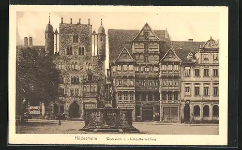 AK Hildesheim, Wedekind- und Tempelherrenhaus mit Brunnen