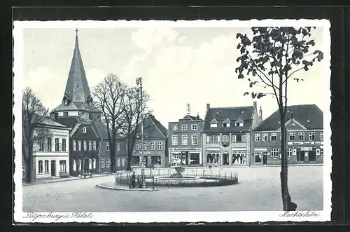 AK Lütjenburg / Holst., Marktplatz mit Kirchturm