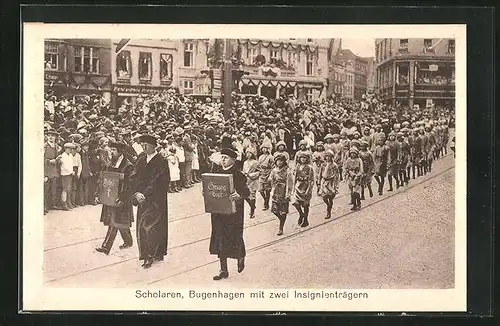 AK Lübeck, 700 Jahr Feier, Scholaren, Bugenhagen mit zwei Insignienträgern