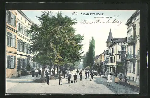 AK Bad Pyrmont, Brunnenstrasse mit Kindern