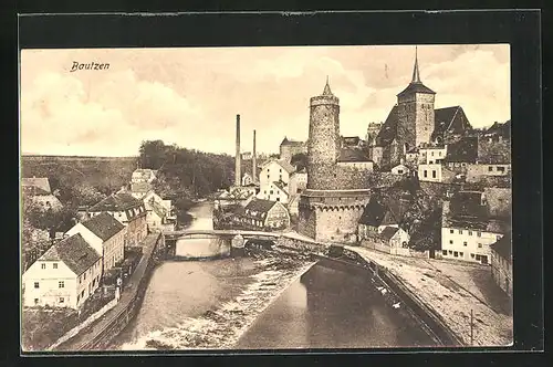 AK Bautzen, Ortsansicht mit Flussund Turm