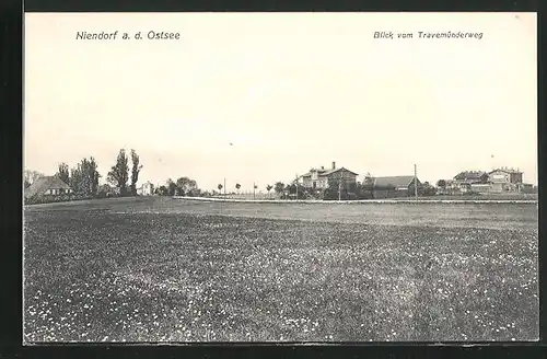 AK Niendorf / Ostsee, Blick vom Travemünderweg