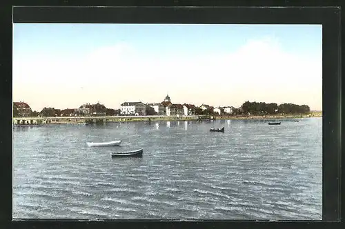 AK Niendorf / Ostsee, Blick von der See zum Strand