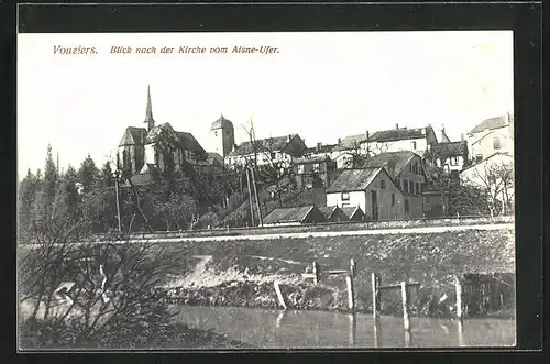 AK Vouziers, Blick nach der Kirche vom Aisne-Ufer